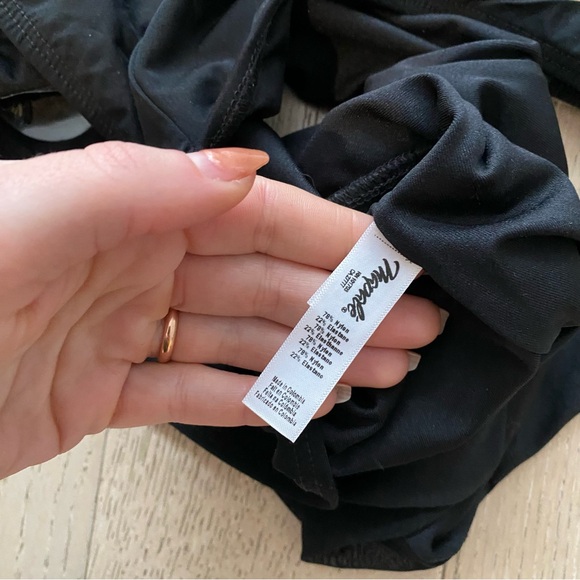 2/$15 🍍 NWT Mapele Black One Piece Swimsuit - Picture 8 of 9